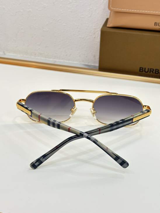 Picture of Burberry Sunglasses _SKUfw80882278fw